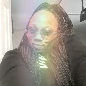 Meet your Posher, Tiffany